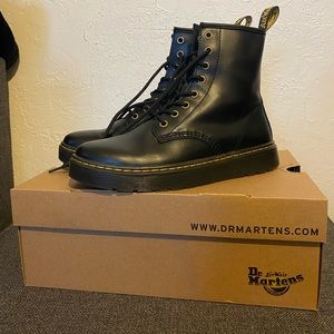 Dr. Martens womens zavala combat boot